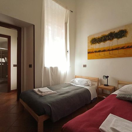Appartamento al Vicolo Torlonia Tivoli Esterno foto